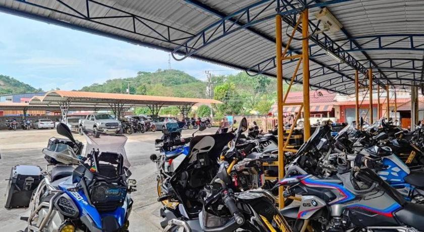 Butterfly Princess Hotel Betong Exterior photo